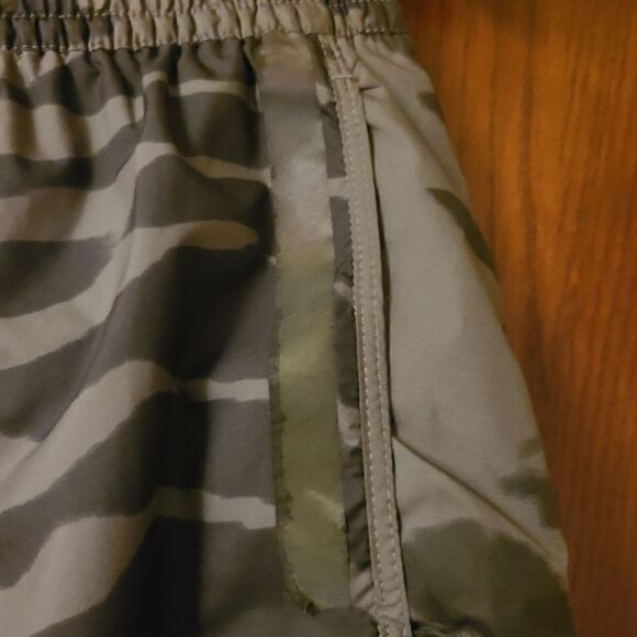 ADIDAS x Stella McCartney Womens Run M20 Running Shorts Size Medium - Picture 9 of 10